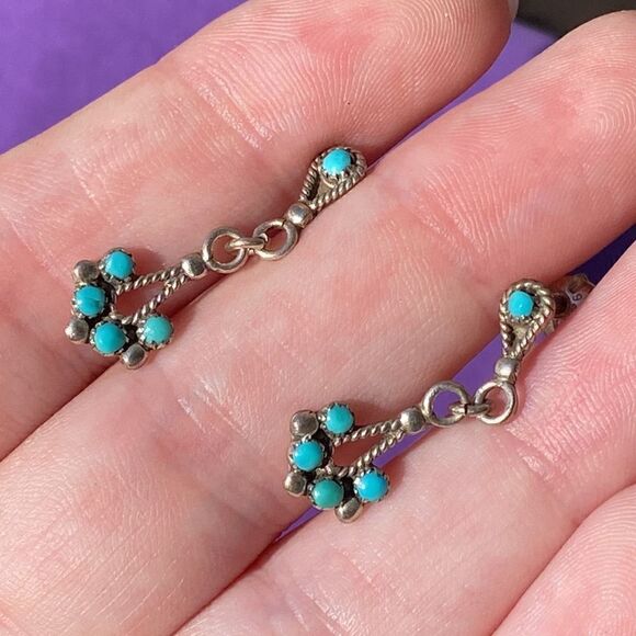 💛 Sterling Silver Vintage Native American Turquoise Earrings - Picture 4 of 4